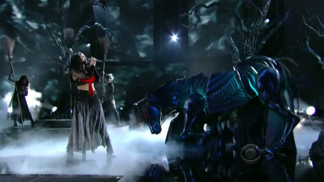 Katy-Perry—Dark-Horse-of-the-Apocalypse-at-Grammy-Awards