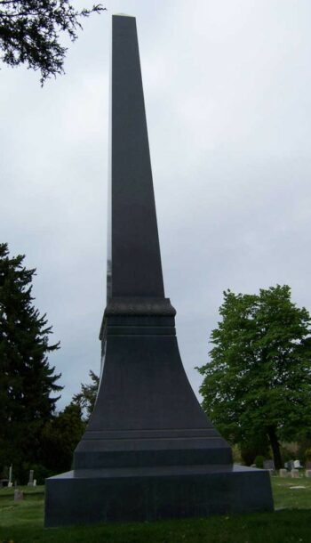 Illuminati symbols Mormon Prophet Heber Grant Grave1